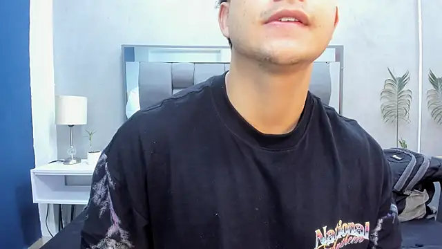 Charlie___Musk Chat XXX in diretta