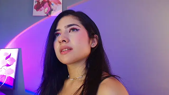 Chat XXX ao vivo de adara_johnson__
