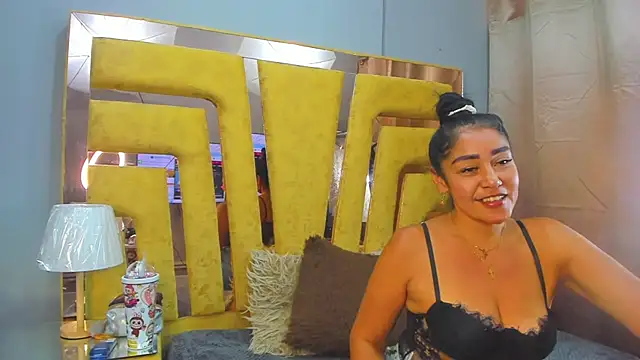 Chatroom XXX en direct de VikyThomsonn