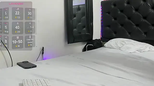 hot_boy_latino's Live XXX Chat
