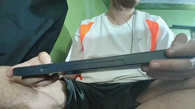 sweet_cock28's Webcam Show