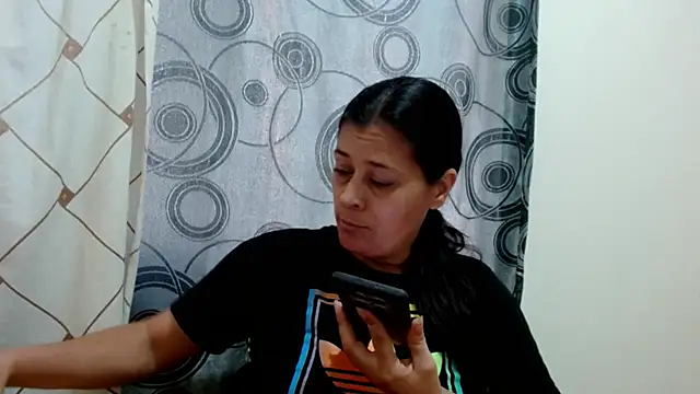 KARYNA_MILF Chat XXX in diretta