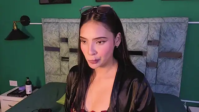Chat +18 de alisa_ousen ao vivo