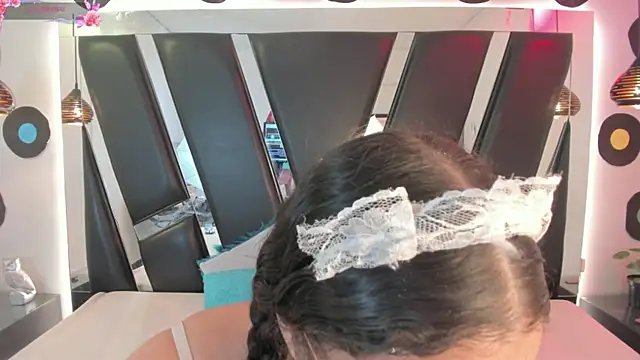 antonelllepiercee Chat XXX in diretta