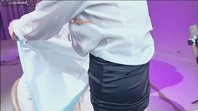 qianqianliao 网络视讯表演