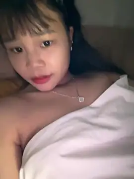 Bemi3_sexyy Show in webcam