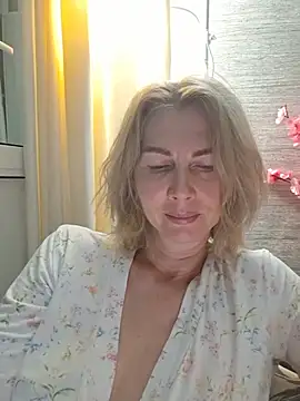 Chat XXX en directo de stellahere8