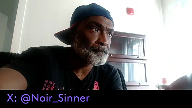 Chat XXX en directo de sinnernoir