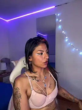 Chat XXX en directo de SamathaMay