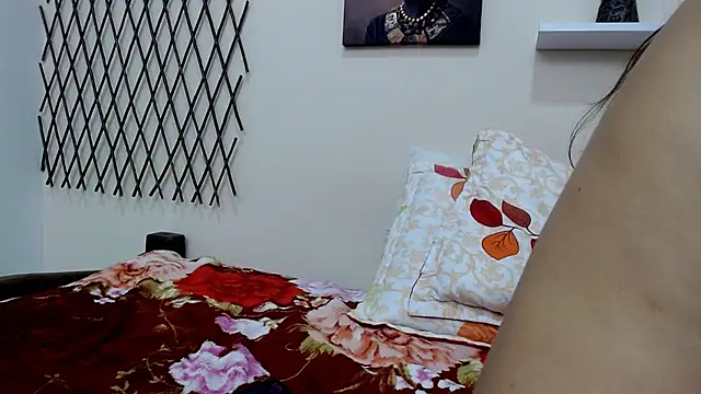 girlerotica18's Live XXX Chat