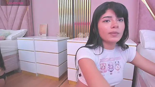 دردشة chloe_larson الجنسية المباشرة