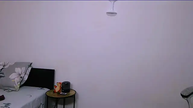 Evadesirex46's Live XXX Chat