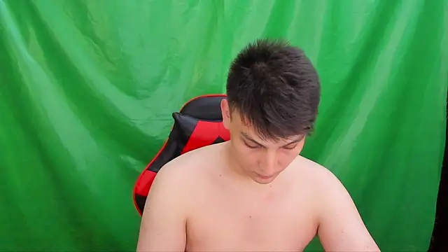 XXX chat uživo modela Justin_time111