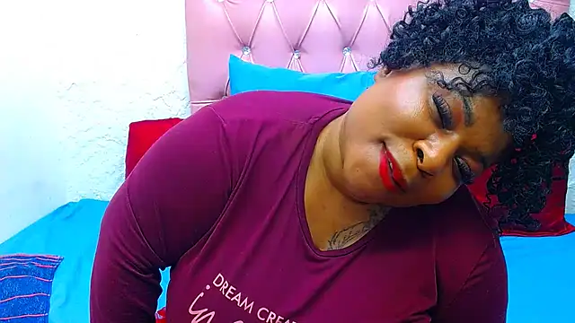 Ebonyhotass26's Live XXX Chat