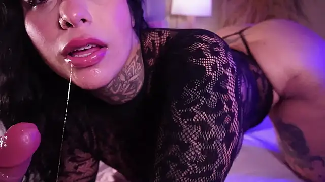 curvyliciousss Chat XXX in diretta