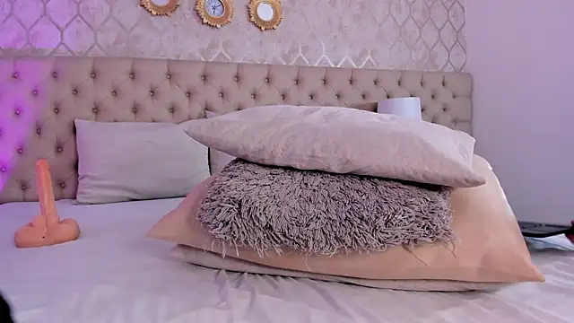 Chat +18 de SofieReyes ao vivo