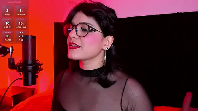 Chat +18 de Valeriekay__ ao vivo