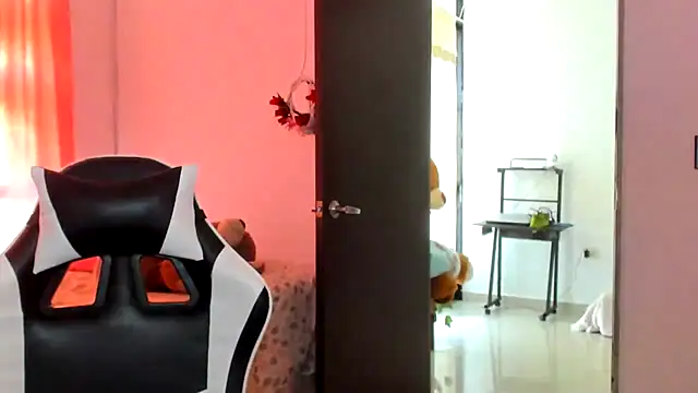XXX chat uživo modela __Emma__11__Lecat_