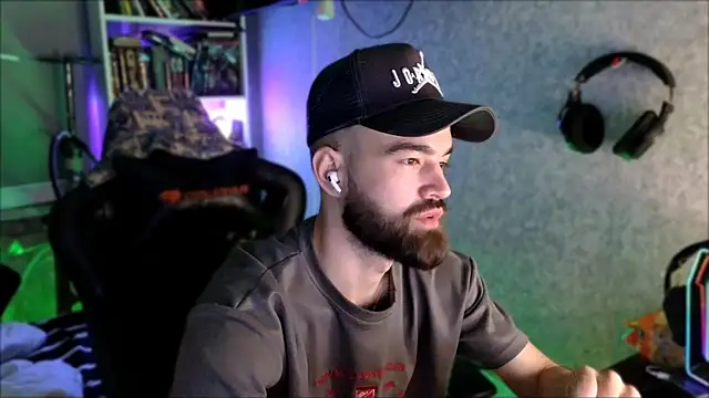 Chat +18 de _Serious_Man ao vivo