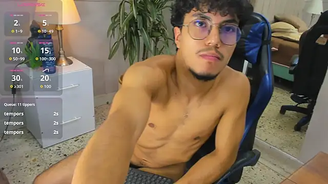 Chat XXX en directo de kai_storn