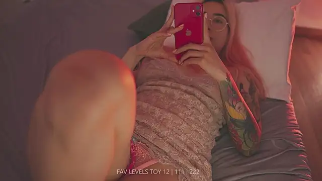 dearnina_ XXX чат на живо