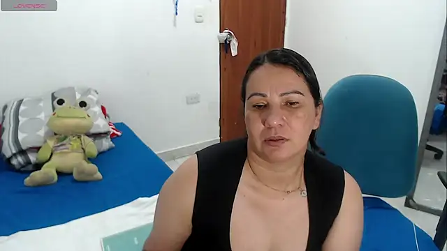 Chat +18 de LAURA_Foxht ao vivo