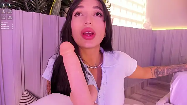 stephanymonroe 即時 XXX 聊天