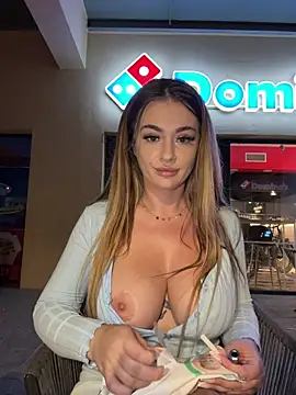 IsabellaEtthan Chat XXX in diretta