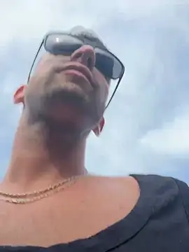 Chat XXX en directo de Graysontaylor@xh