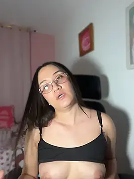 Melody_Fox26 élő XXX-chatje
