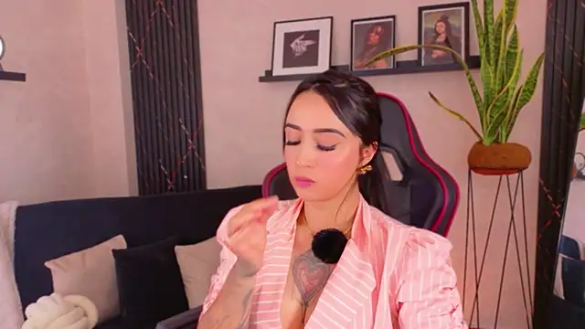 Czat XXX na żywo – EmmyEvans1
