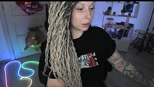 HoneySallyMoore's Live XXX Chat