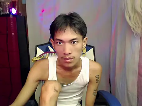 Chatroom XXX en direct de riks_tyler