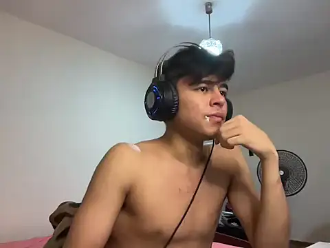 ToddWarren live XXX chat
