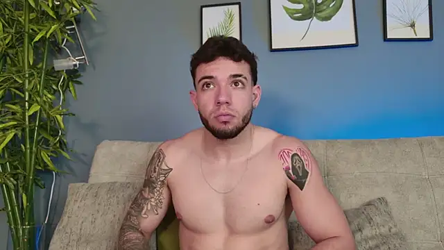 Alan-riios live XXX chat