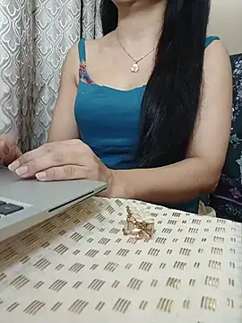 Chat +18 de Chanchal--Navya ao vivo