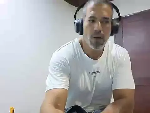 jackbigcock11 Chat XXX in diretta