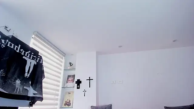 Zombieeporcelainex's Live XXX Chat