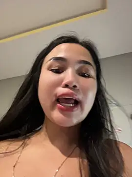 Bella_nasty69 即時 XXX 聊天