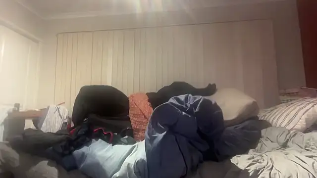 LoudDislike's Live XXX Chat