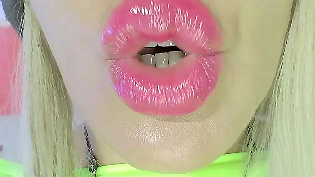 karol_stom Live XXX Chat