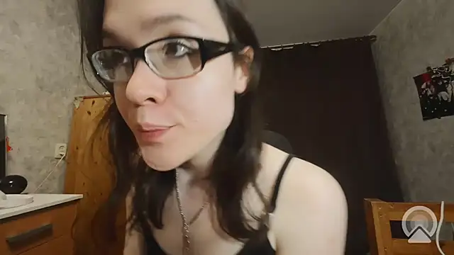 RachelSav Adlı Modelin Canlı XXX Sohbeti