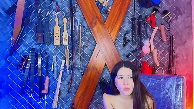 แชท XXX สดของ Mistress_lexi_bdsm