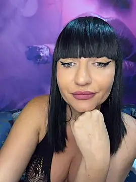 XXX chat uživo modela MysticCleo