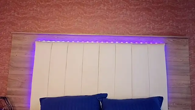 AgnesIvanova Chat XXX in diretta