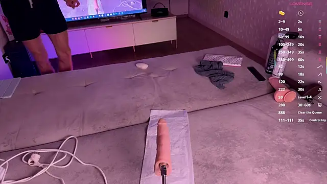 Walt_Enjoy Live XXX Chat