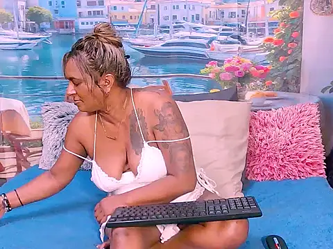 XXX chat uživo modela indiansparkle