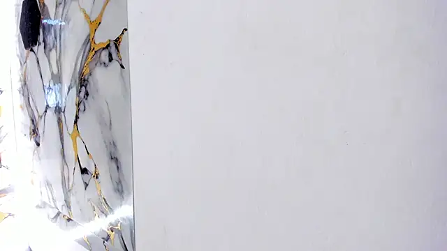 Chat XXX ao vivo de Goldendesirexx