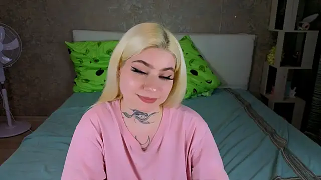 Chat +18 de NikaRocks ao vivo