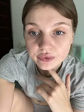 Czat XXX na żywo – Emaline_Fane